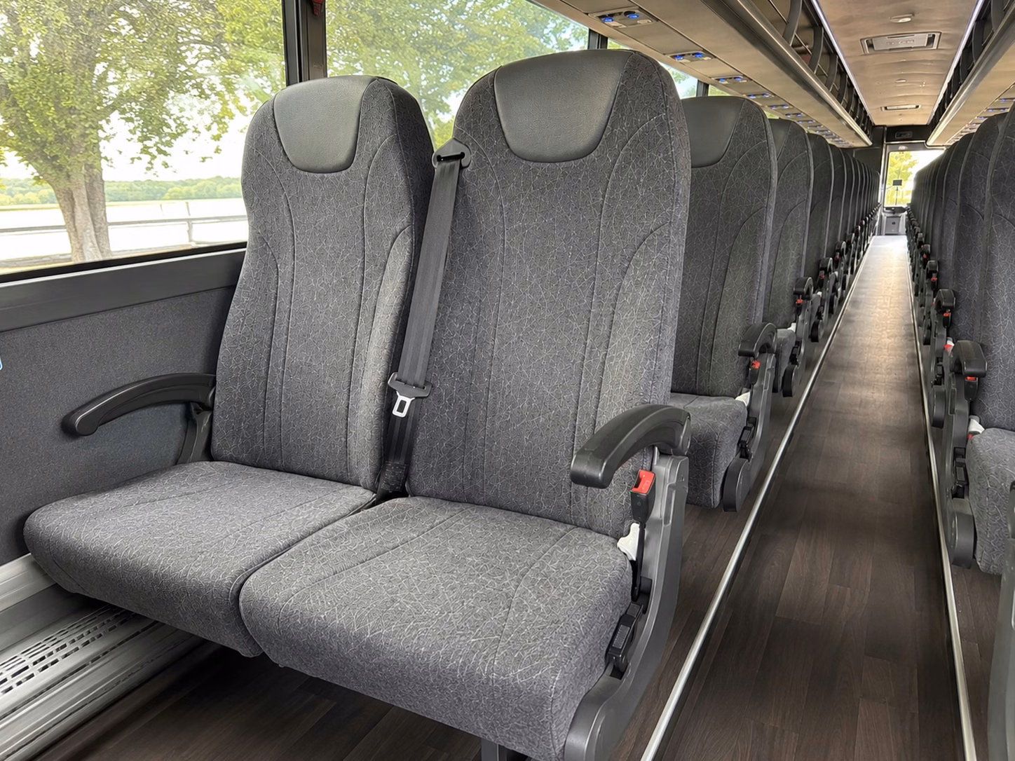 does the day of the week change what a bus costs in san antonio texas