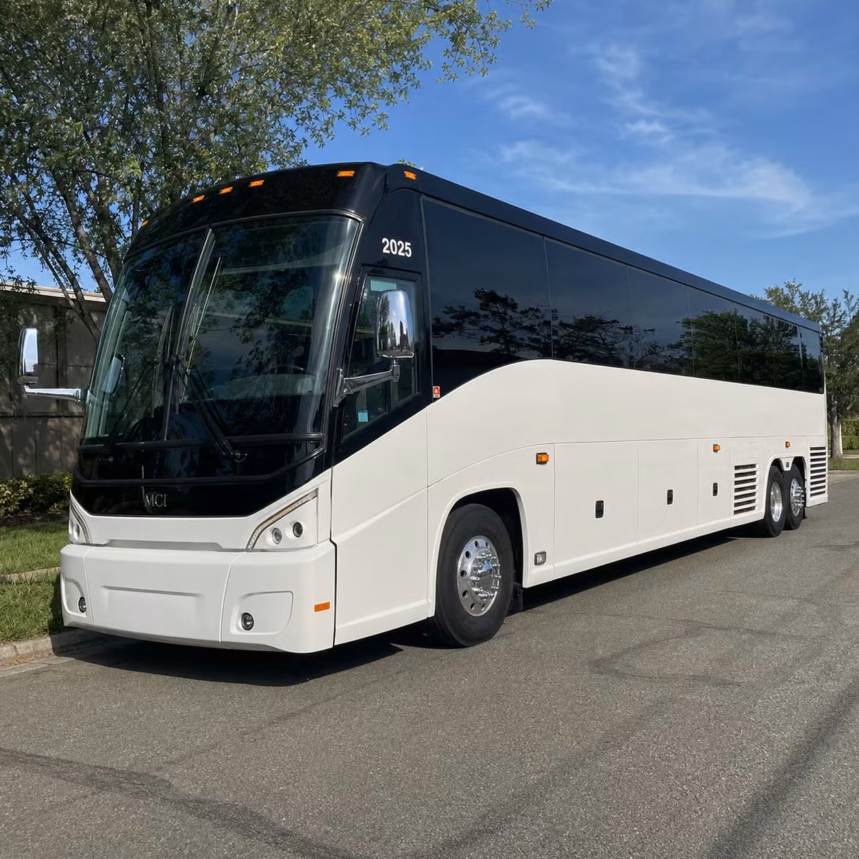 hit dallas houston or beyond long distance bus rentals from san antonio made simple